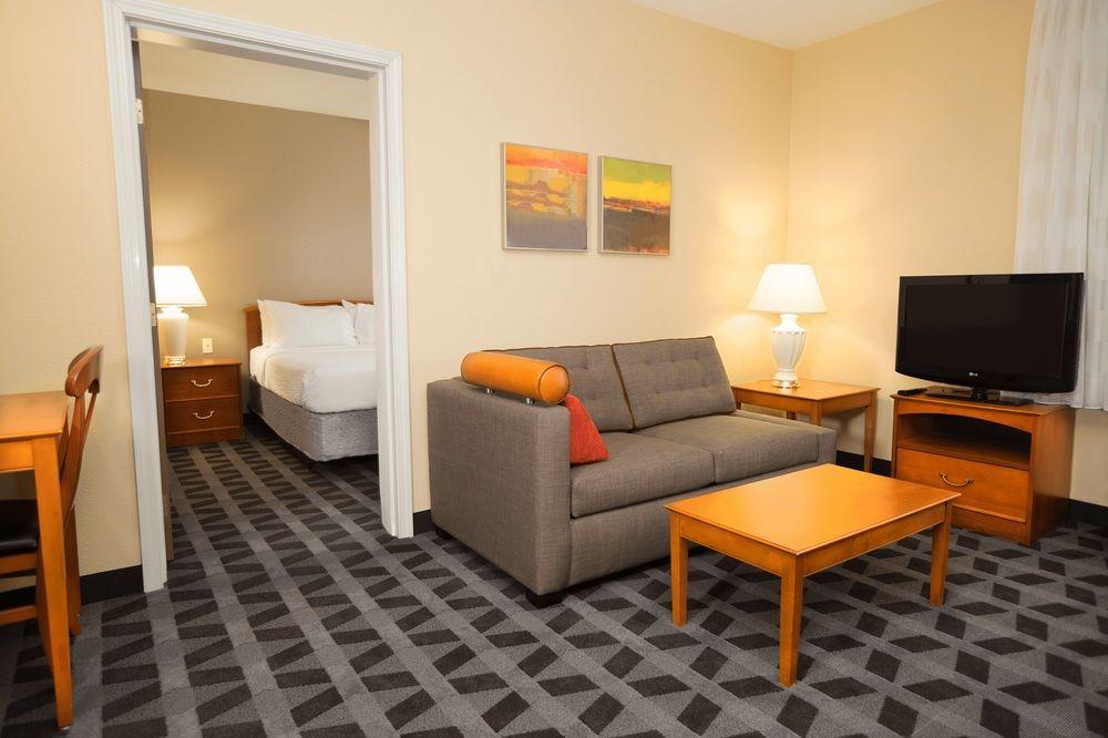 TownePlace Suites Chicago Lombard Exterior foto
